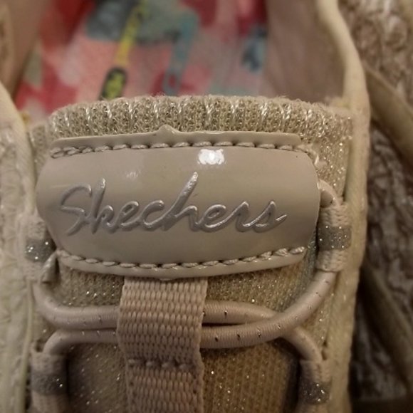 SKECHERS Relaxed Fit Breathe Easy Women's Sz 9 Nat - Picture 4 of 8